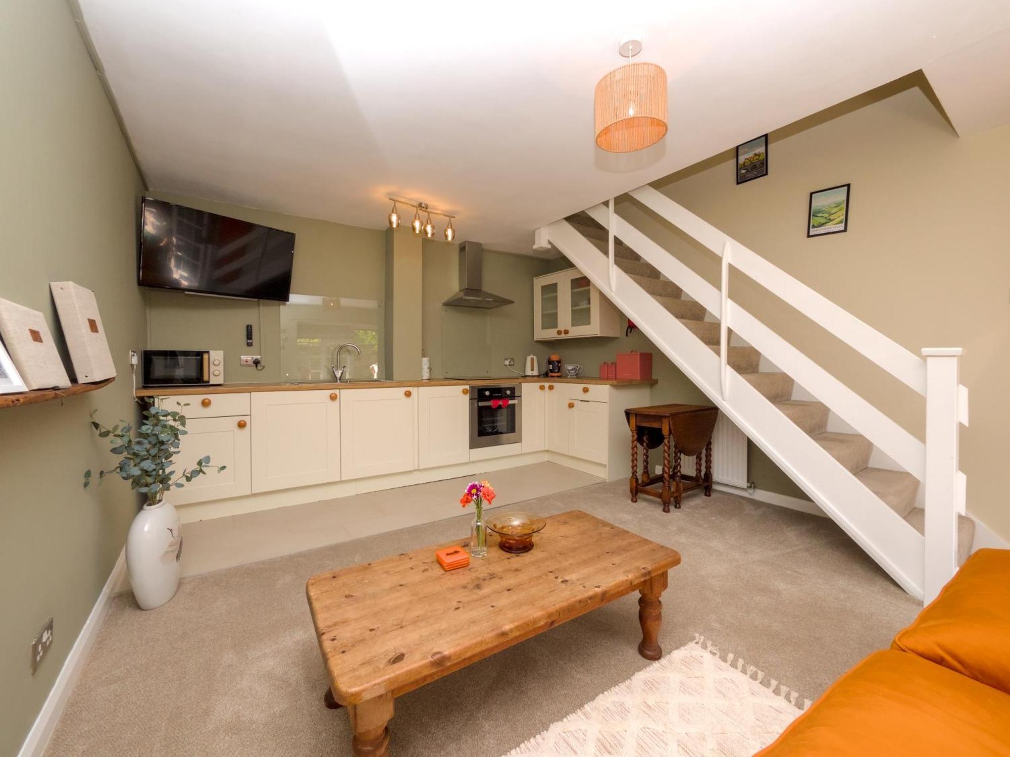 The Lilley Pad In Ludlow Cosy, Central, Perfect For Couples, Netflix & Parking Permit Екстериор снимка